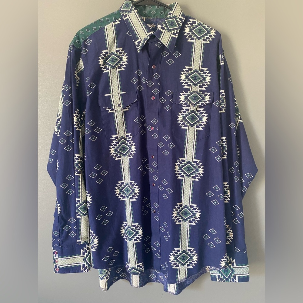 Vintage Wrangler Western Pearl Snap Button Down Regular Fit Aztec 16 1/2 x 36